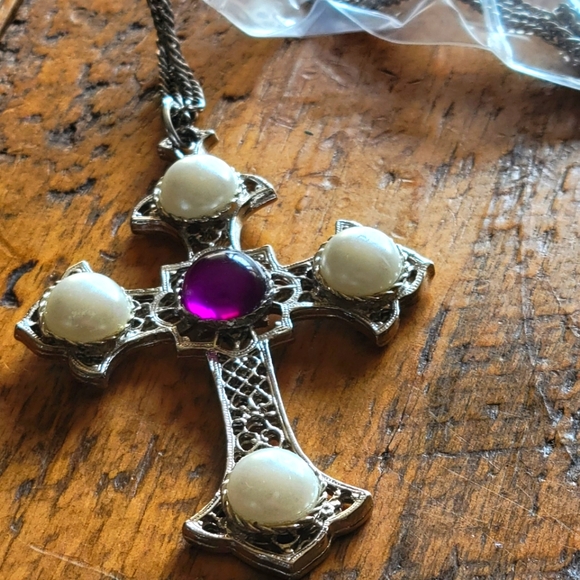 Sarah Coventry Long Cross Necklace - Picture 1 of 2